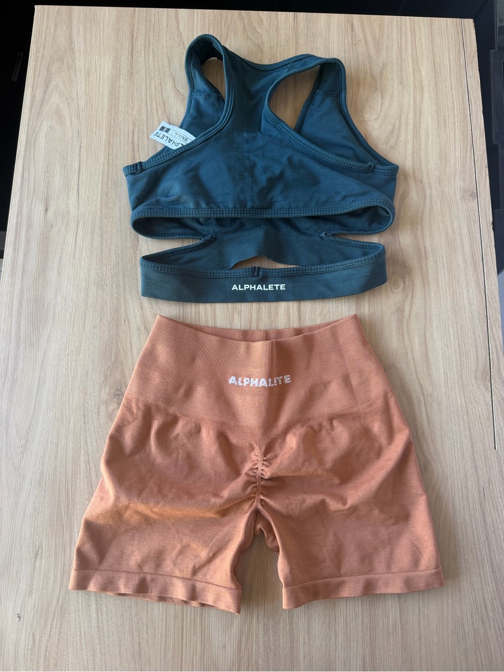 Alphalete Women's Teal Sports Bra & Rust Bike Shorts Set
